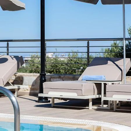 Villa Kyveli Loutra Екстериор снимка