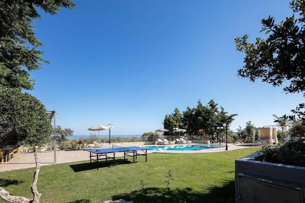 Villa Kyveli Loutra Екстериор снимка