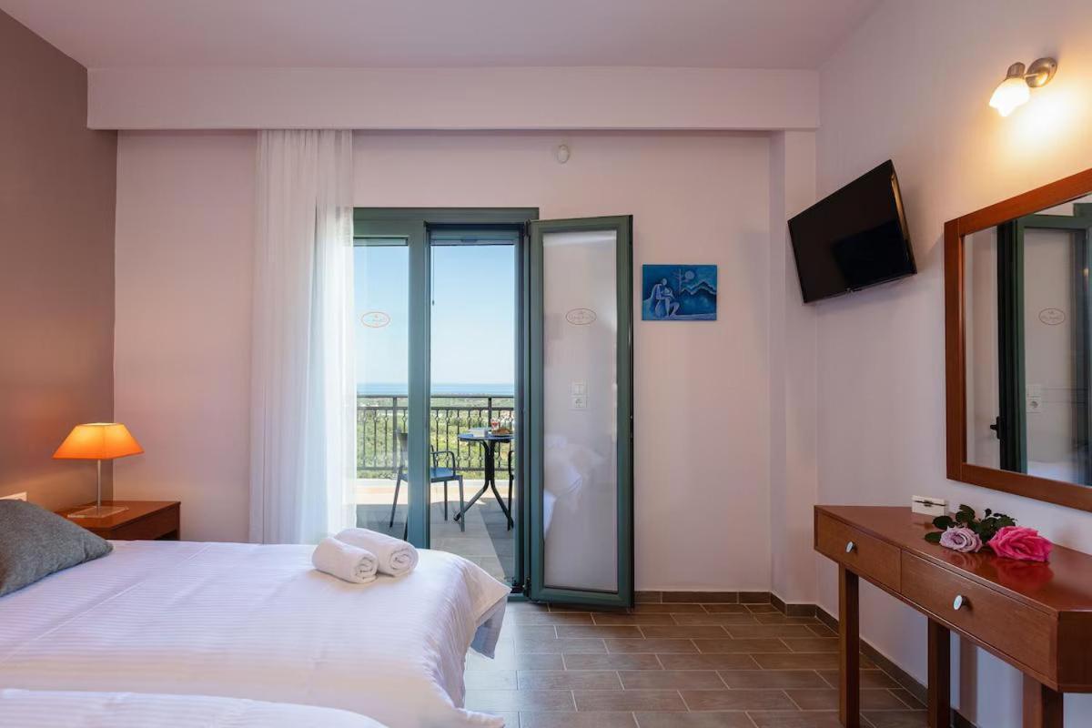 Villa Kyveli Loutra Екстериор снимка